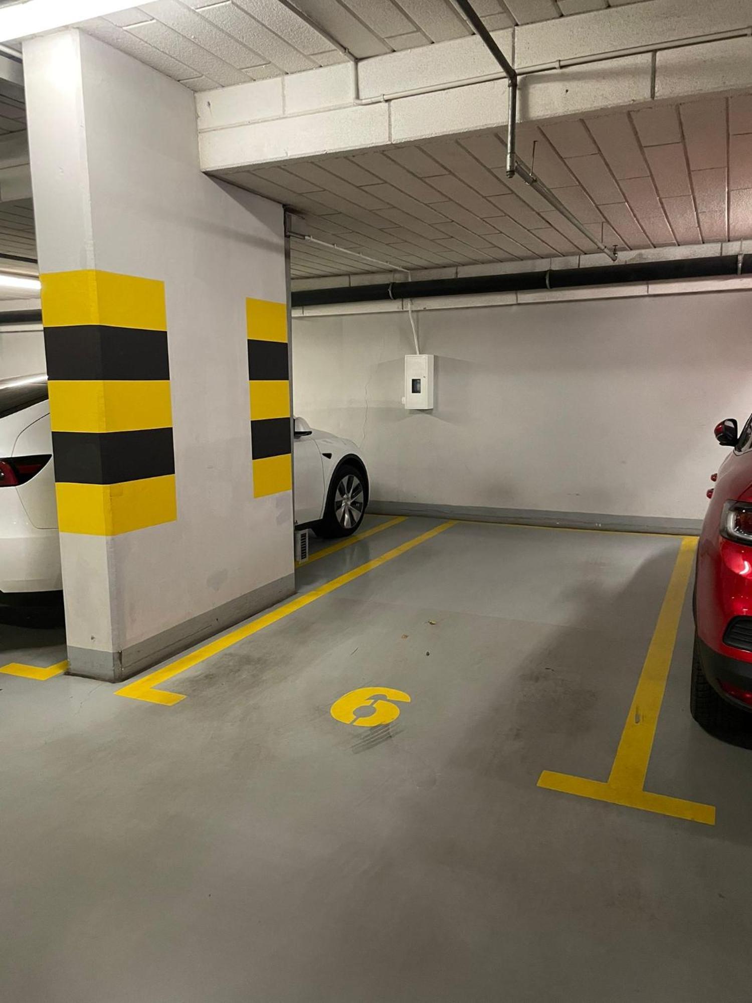 Apartament Center - With Free Parking