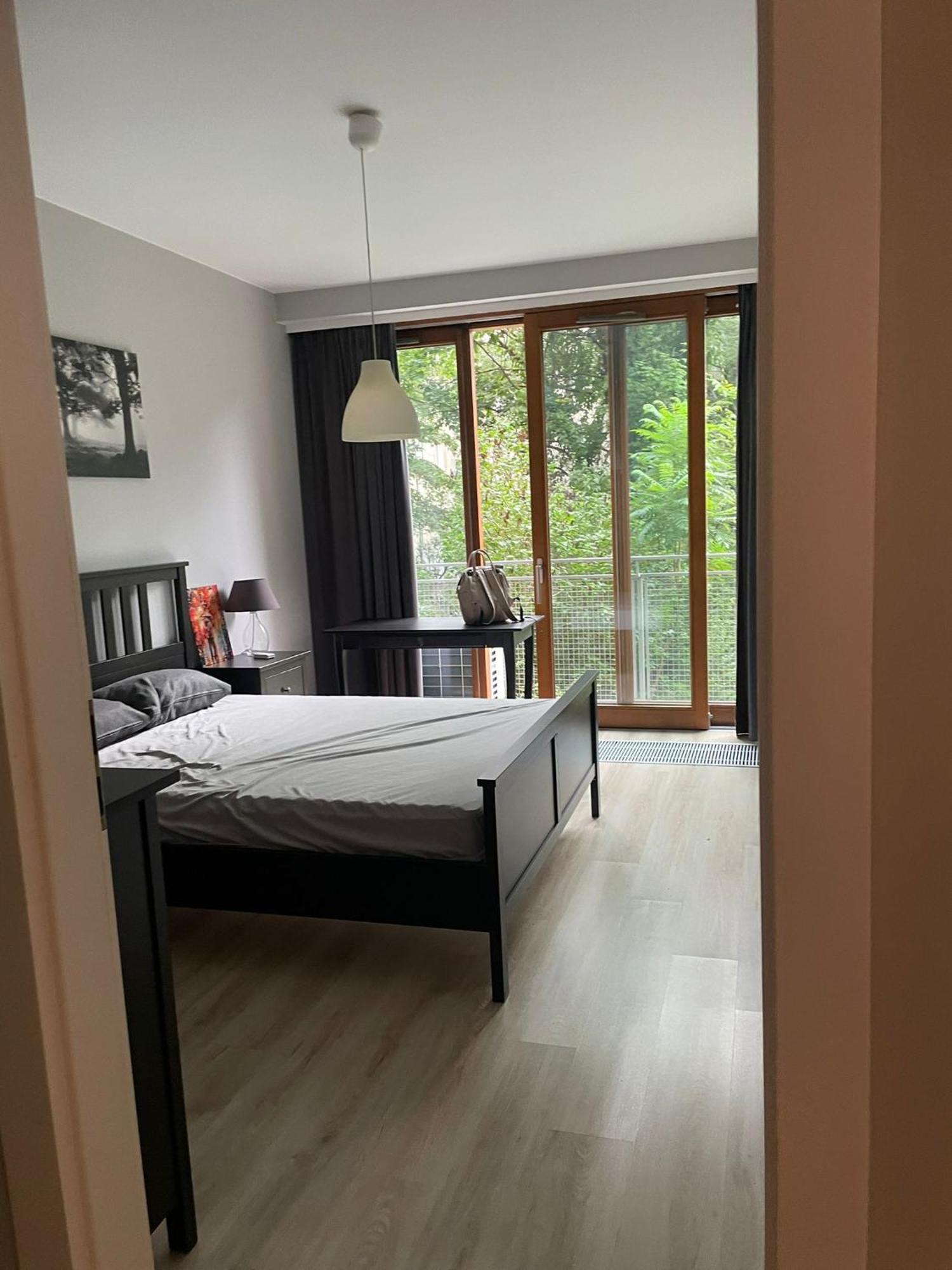 Apartment Center - With Free Parking *